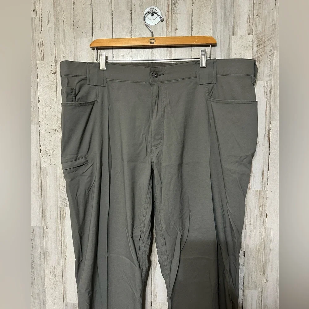Duluth Trading‎ Relaxed Fit Nylon Pants